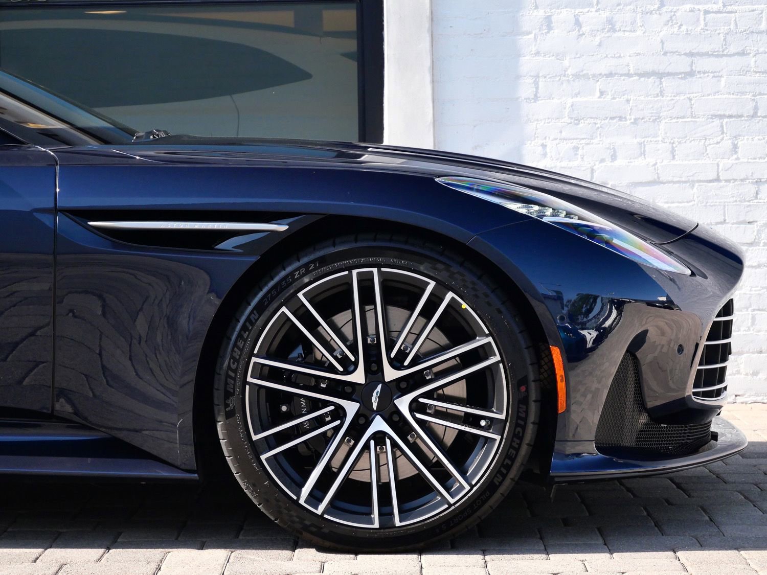 New 2026 Aston Martin DB12 Coupe RWD image 4