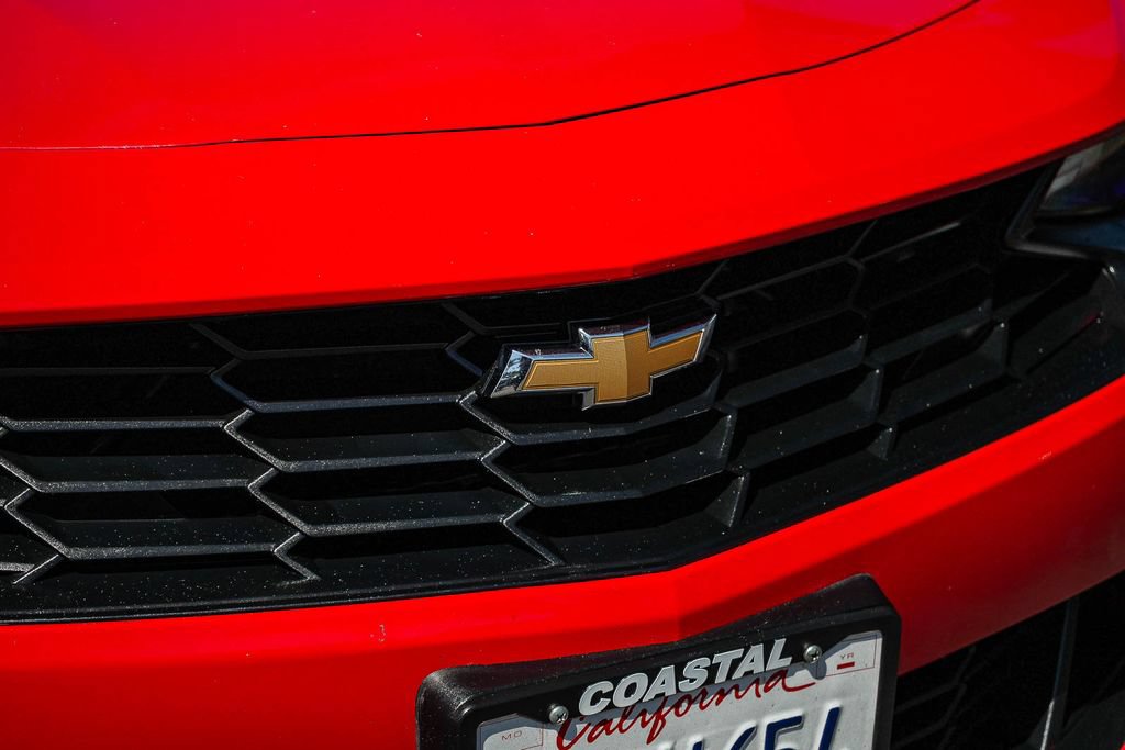 Used 2023 Chevrolet Camaro LT RWD image 10