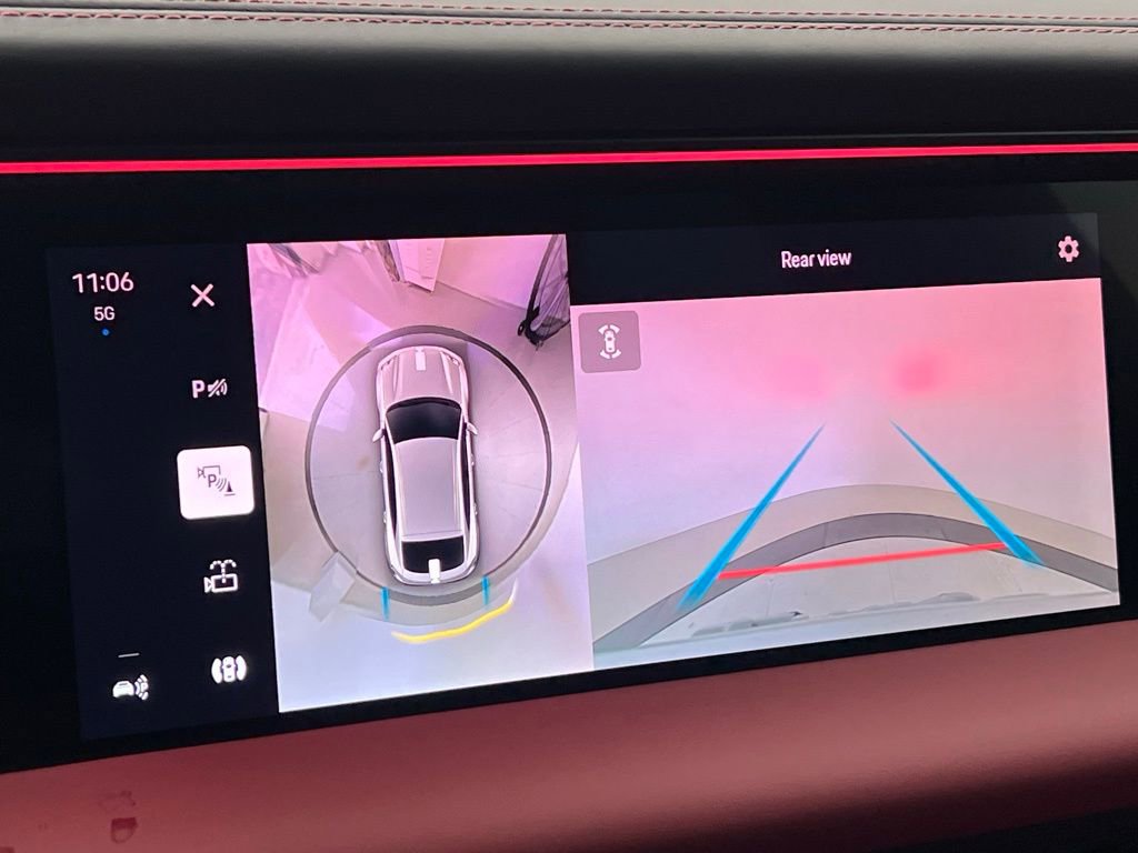 New 2025 Porsche Macan Turbo Electric image 15