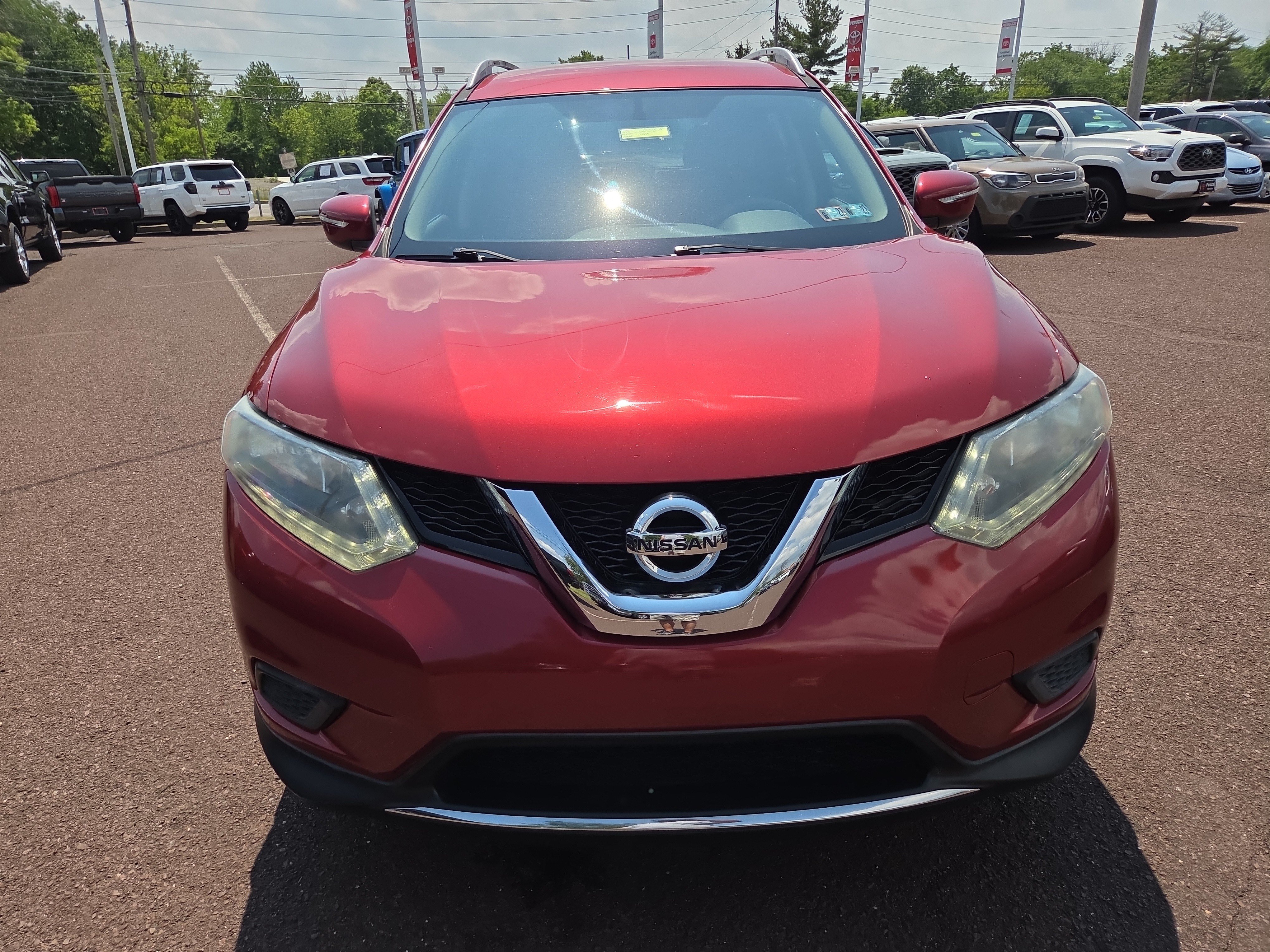 Used 2015 Nissan Rogue SV AWD/4WD image 8
