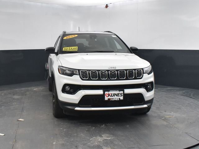 Used 2025 Jeep Compass Limited image 2