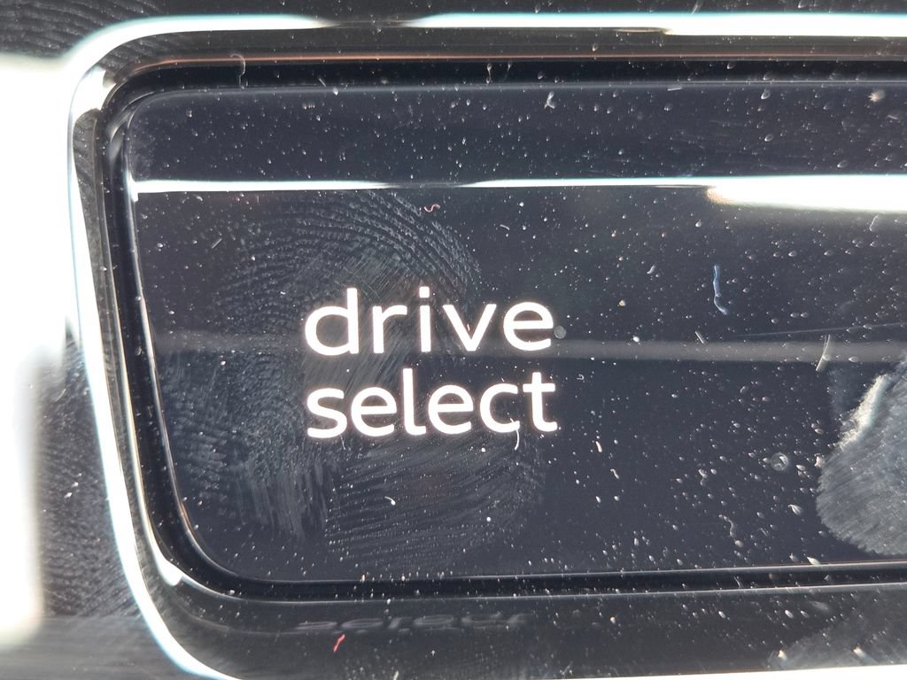 New 2027 Audi Q6 e-tron Prestige AWD/4WD image 10