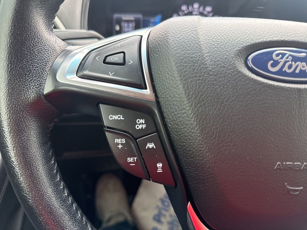 Used 2023 Ford Edge SEL image 42