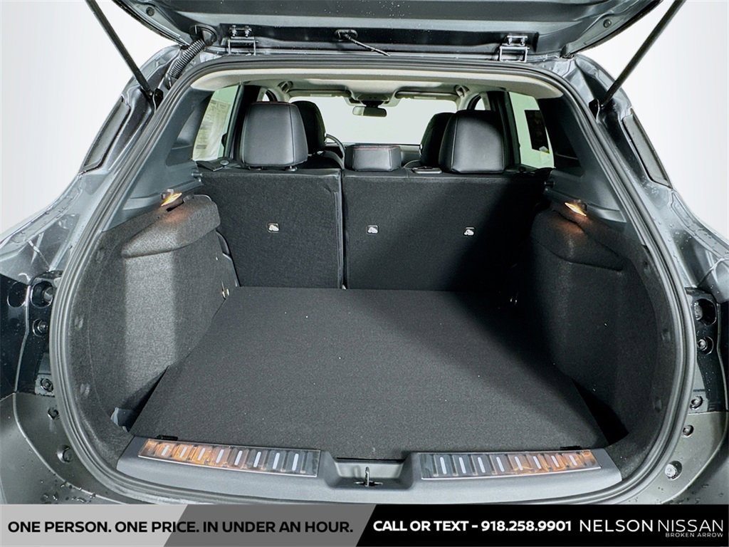 New 2025 Nissan Kicks SR w/ SR Premium Package image 25