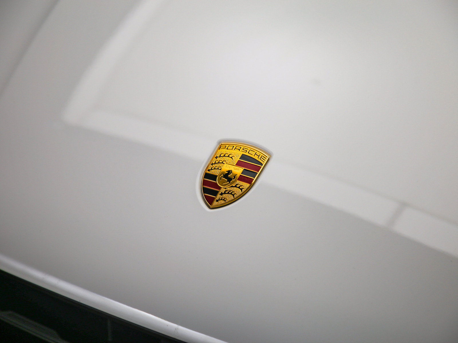 Certified 2026 Porsche Macan Turbo AWD/4WD image 12