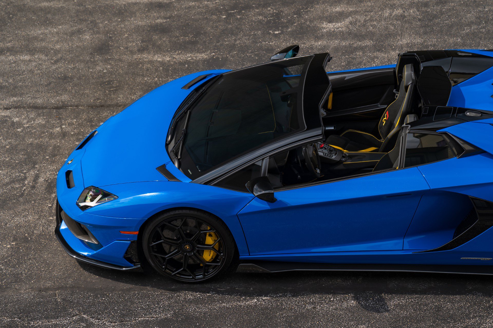 Used 2021 Lamborghini Aventador SVJ AWD/4WD image 5