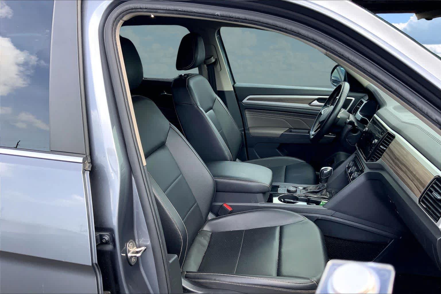 Used 2021 Volkswagen Atlas SEL w/ MDO Package (Bench Seat) AWD/4WD image 13