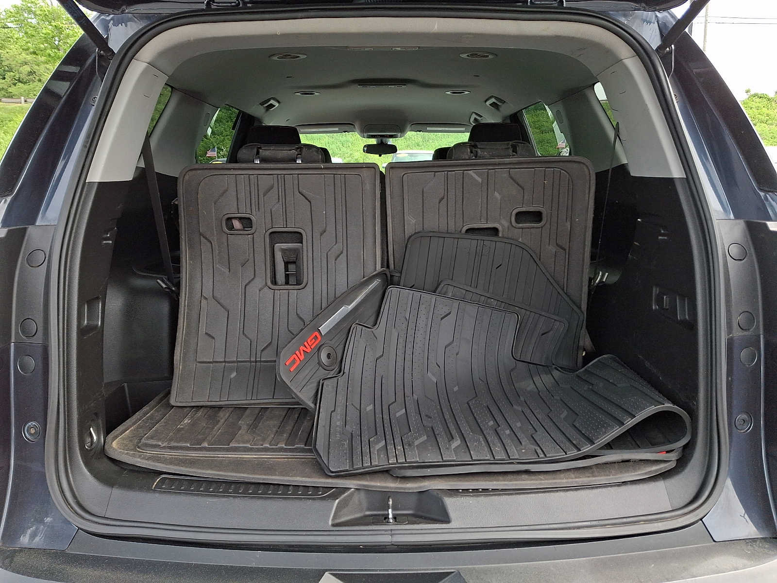 Used 2019 GMC Acadia SLE FWD image 29