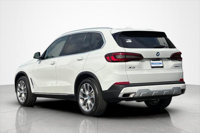 Used 2023 BMW X5 sDrive40i w/ Premium Package image 3