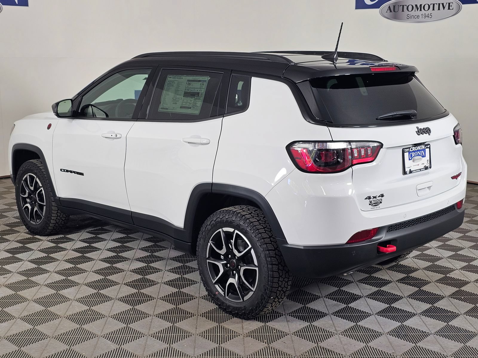 New 2026 Jeep Compass Trailhawk w/ Sun, Sound & Navigation Group AWD/4WD image 32