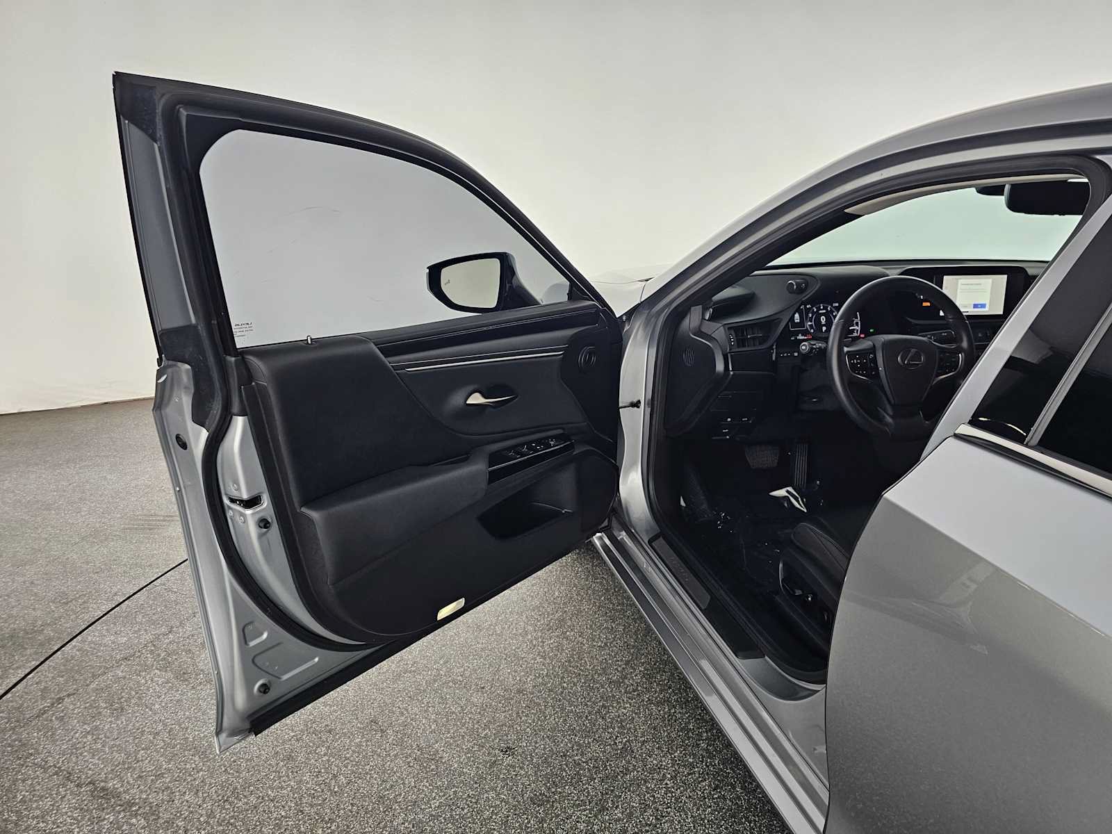 Certified 2024 Lexus ES 350 w/ Accessory Package (Z2) FWD image 19