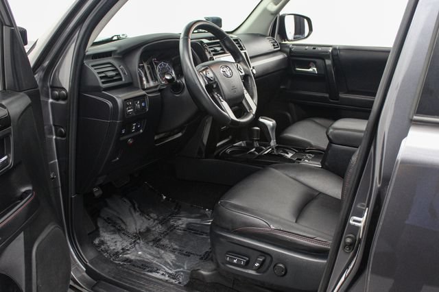 Used 2022 Toyota 4Runner TRD Off-Road Premium AWD/4WD image 19
