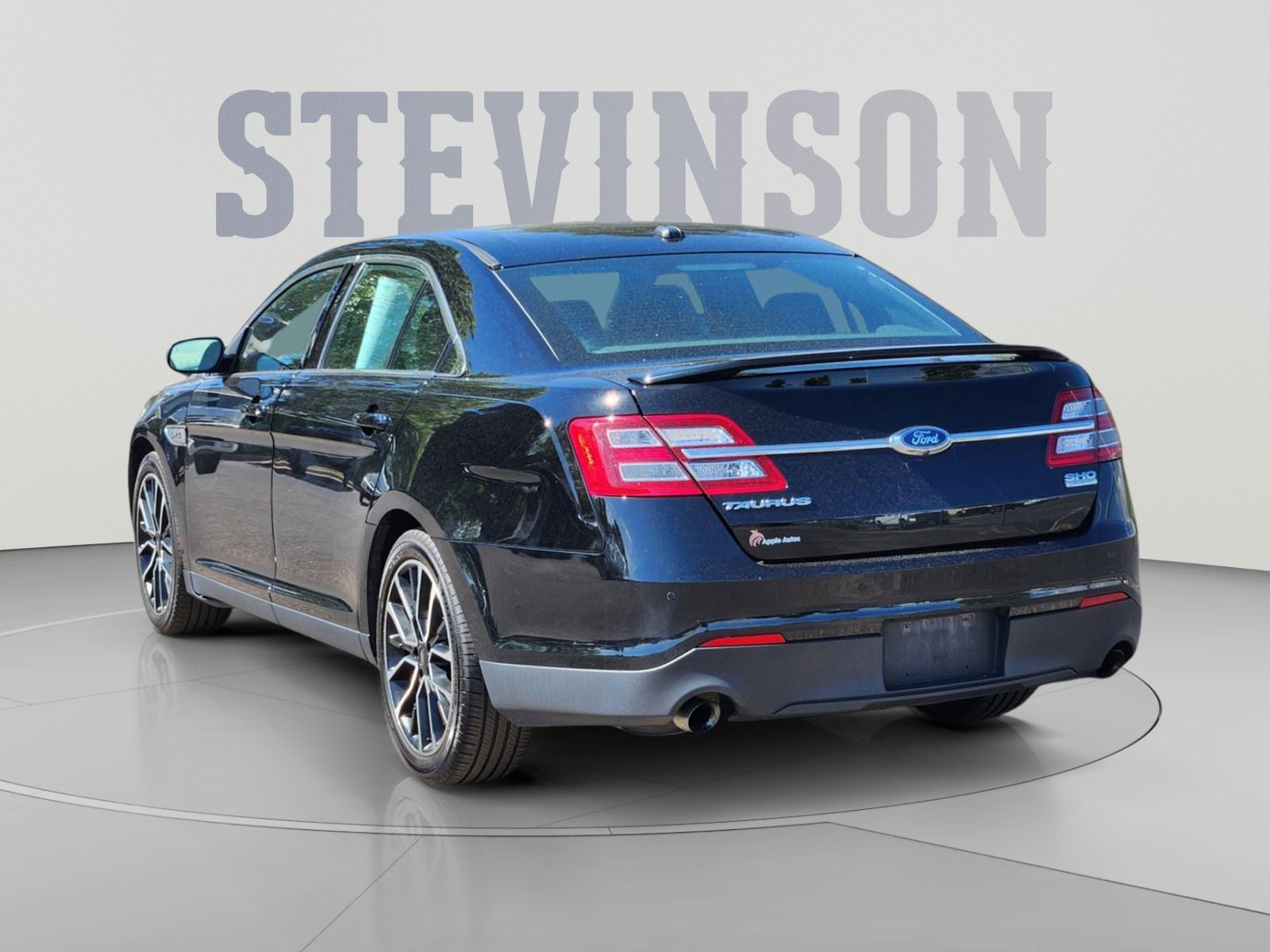 Used 2018 Ford Taurus SHO w/ Driver Assist Package AWD/4WD image 3