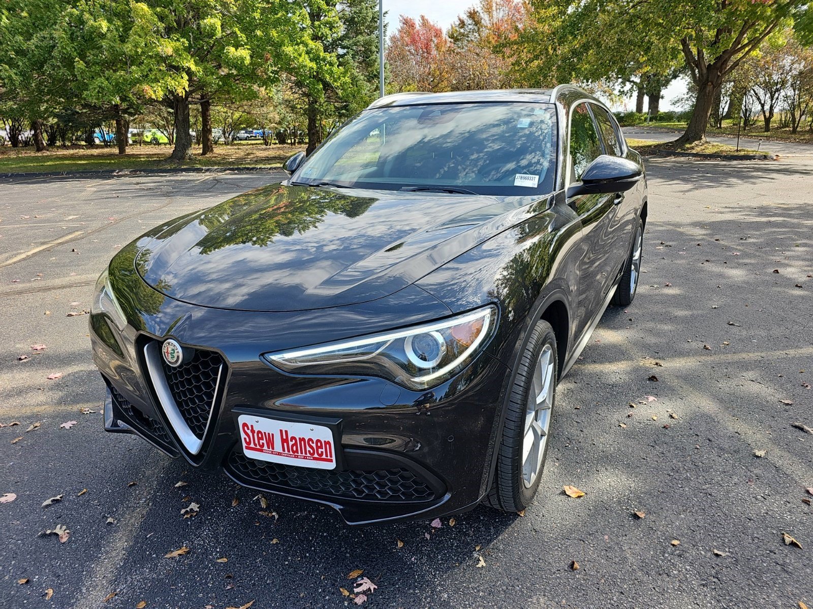 Used 2018 Alfa Romeo Stelvio Ti AWD/4WD image 2
