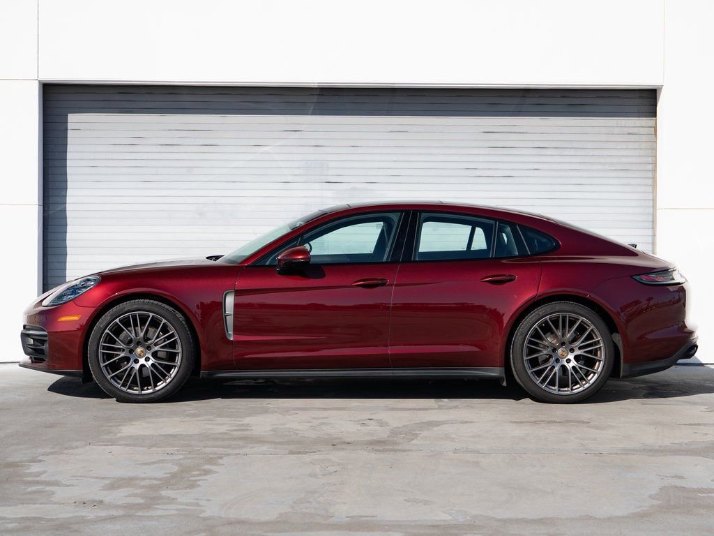 Used 2023 Porsche Panamera 4 Platinum Edition image 2