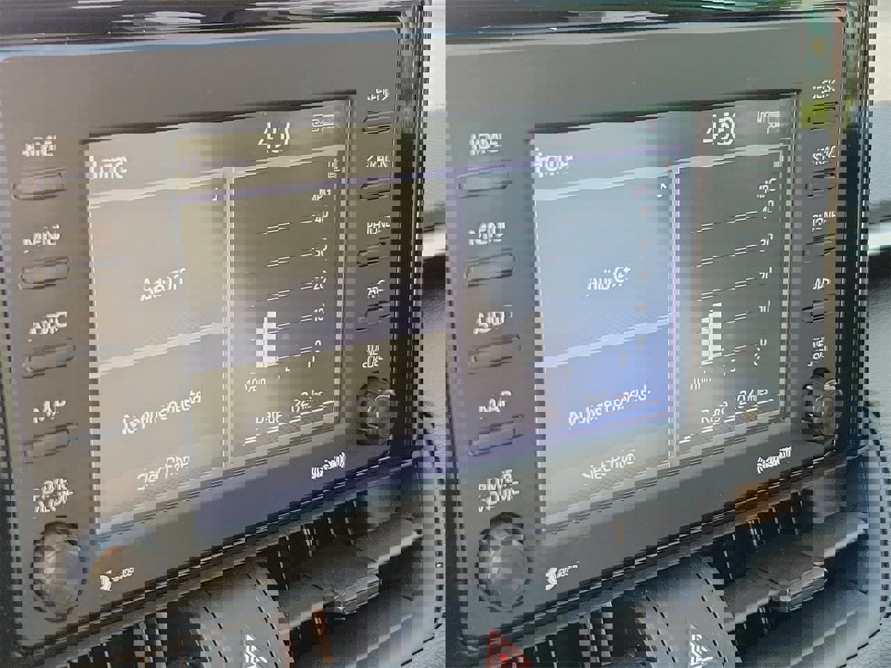 Used 2021 Toyota RAV4 LE image 24