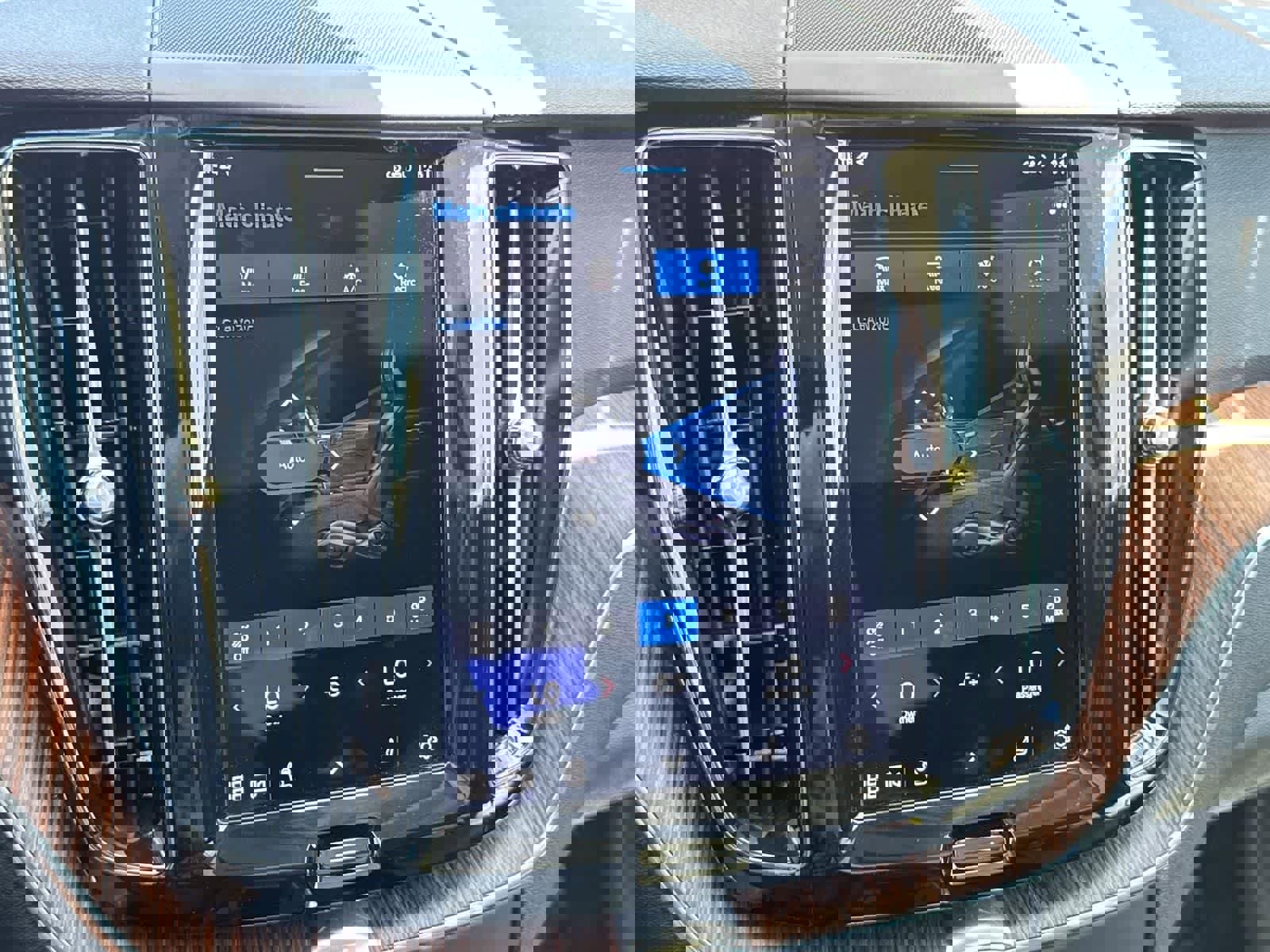 Used 2023 Volvo XC60 B5 Plus image 14