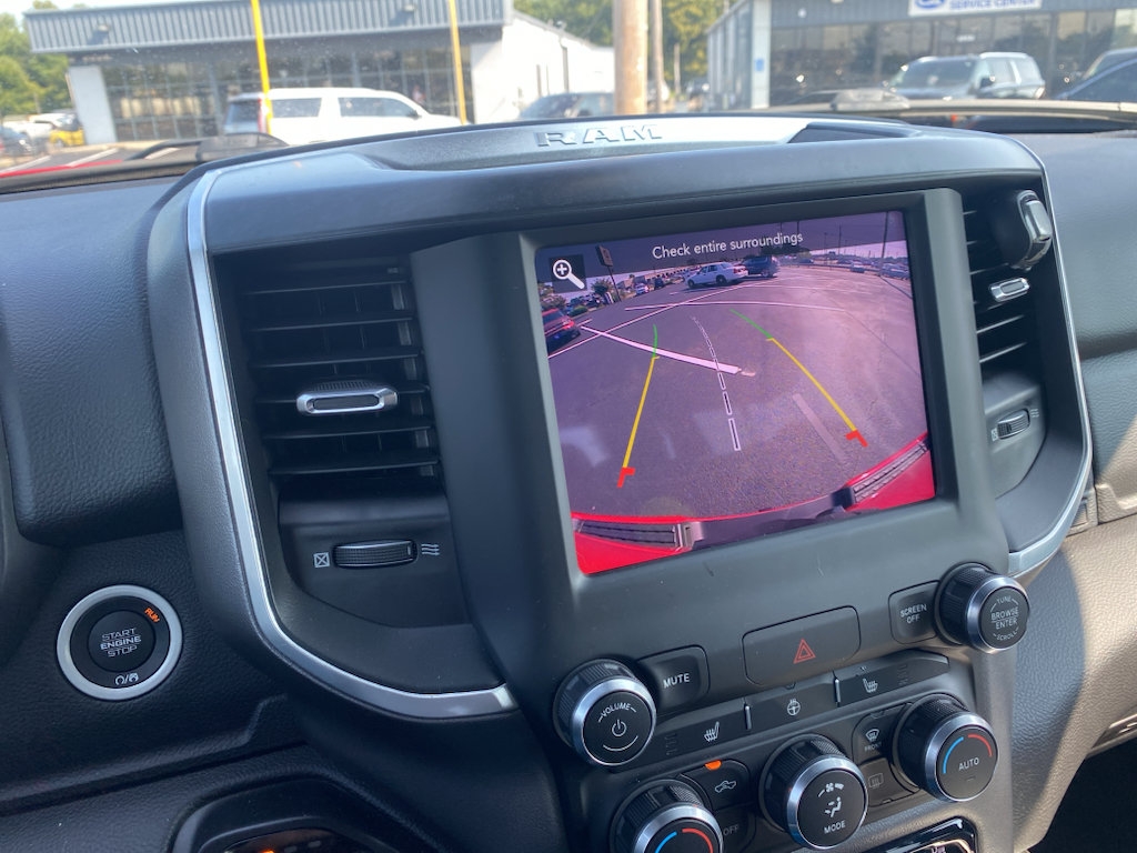 Used 2021 RAM 1500 Big Horn AWD/4WD image 3