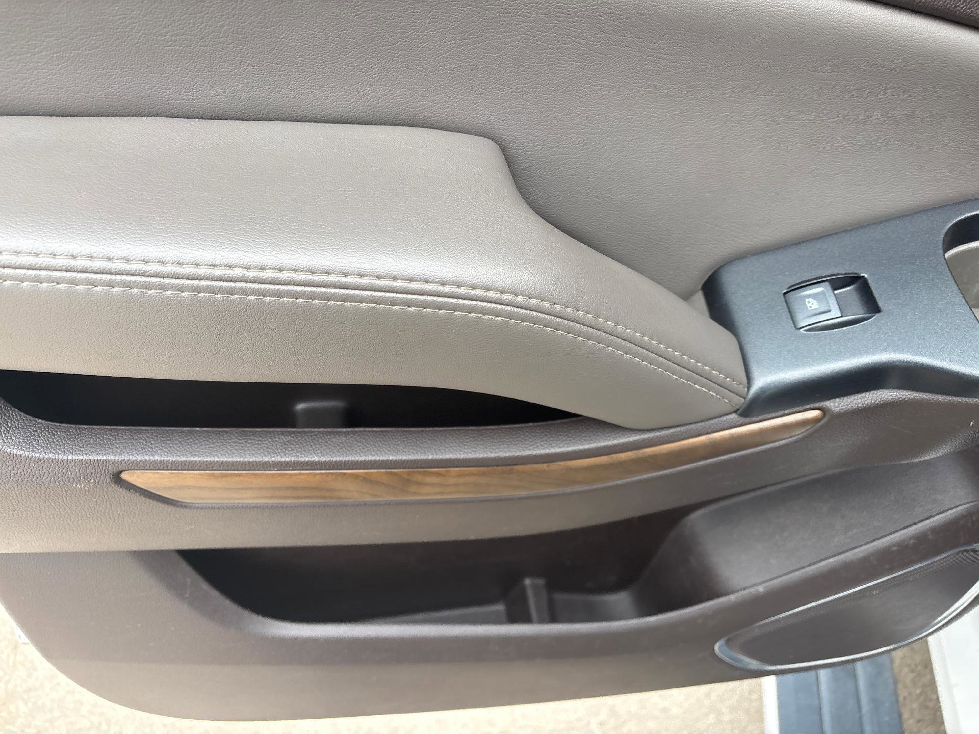 Used 2020 GMC Yukon XL Denali w/ Denali Premium Package image 31