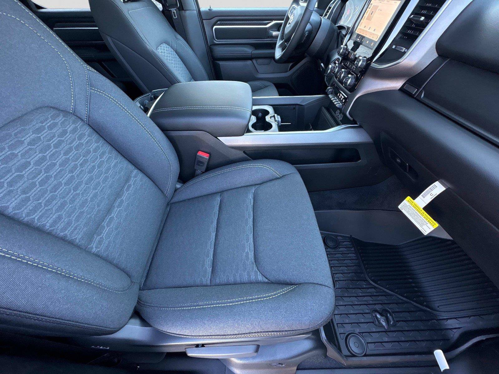 New 2026 RAM 1500 Big Horn AWD/4WD image 12
