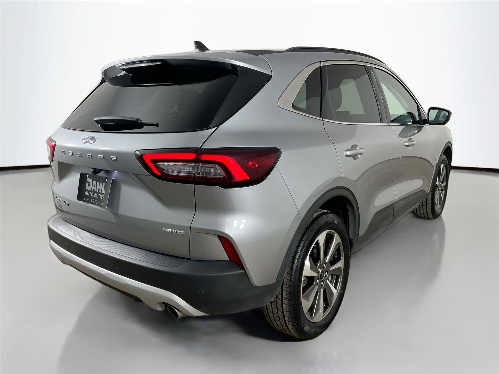 Used 2024 Ford Escape Platinum image 13