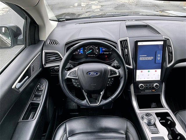Used 2023 Ford Edge SEL w/ Convenience Package image 5