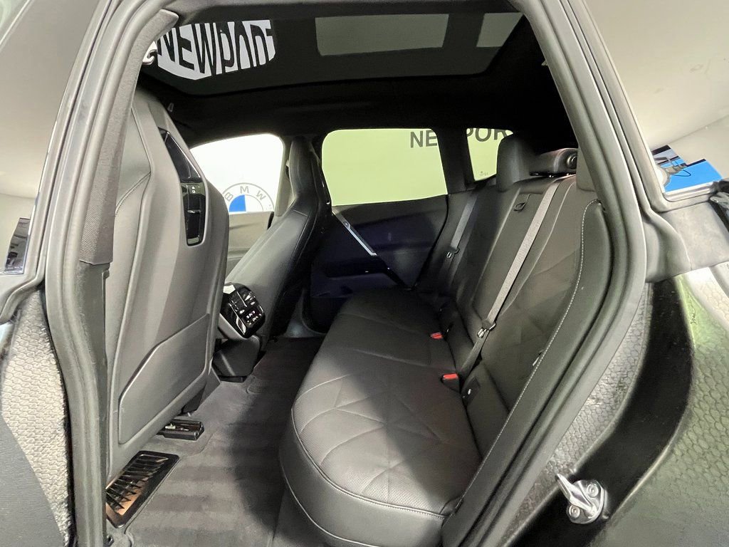 Used 2025 BMW iX xDrive50 w/ Sport Package image 21