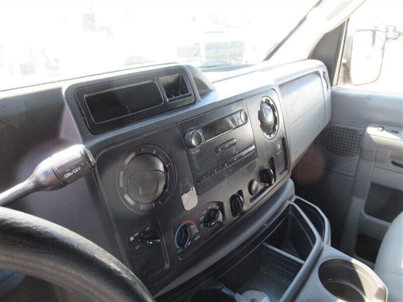 Used 2013 Ford E-150 and Econoline 150 RWD image 19
