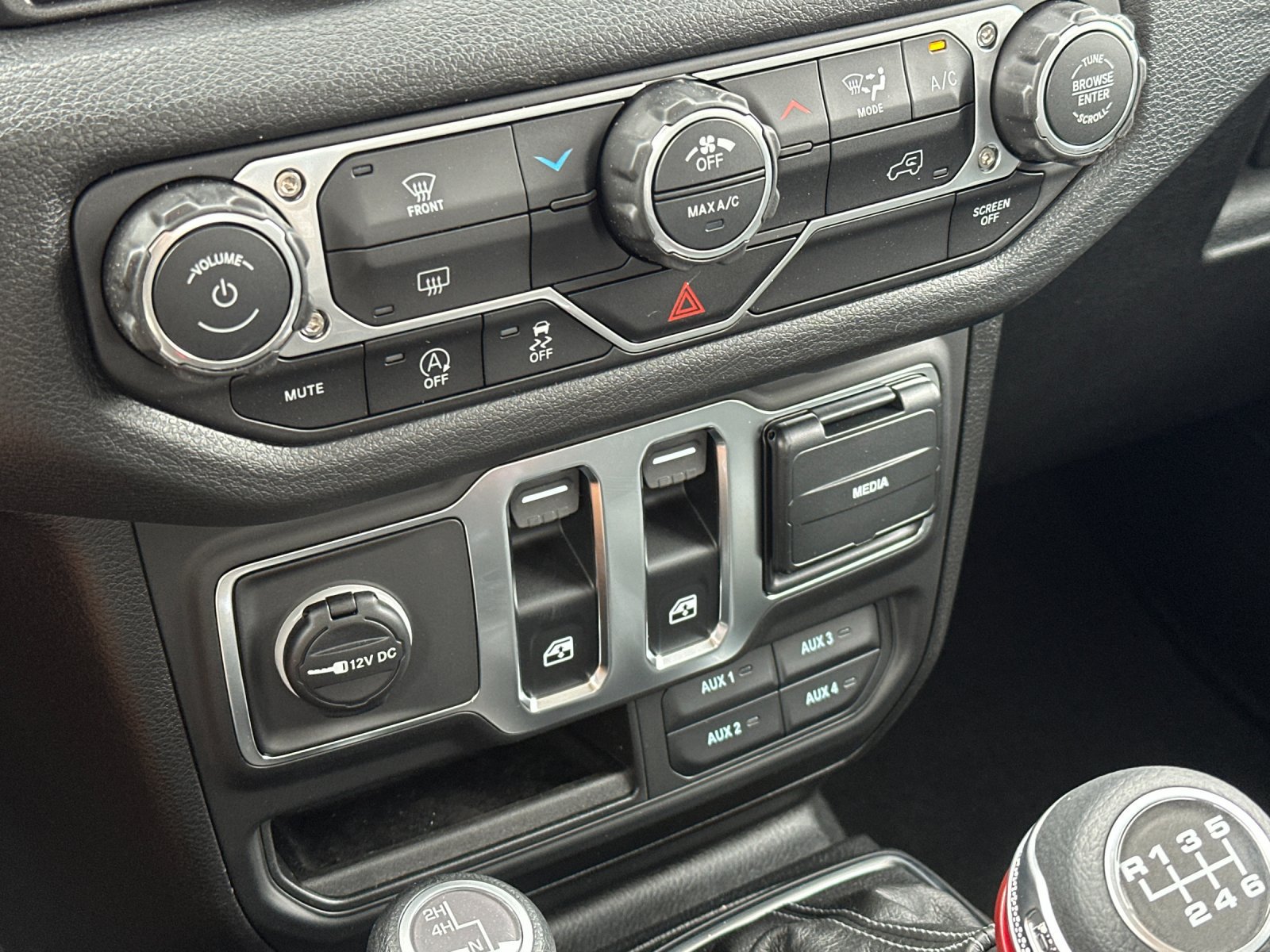 New 2026 Jeep Wrangler Sport AWD/4WD image 18