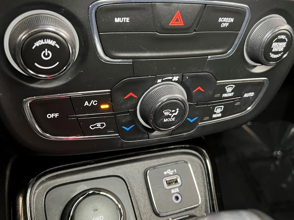 Certified 2021 Jeep Compass Latitude w/ Sun and Sound Group image 47