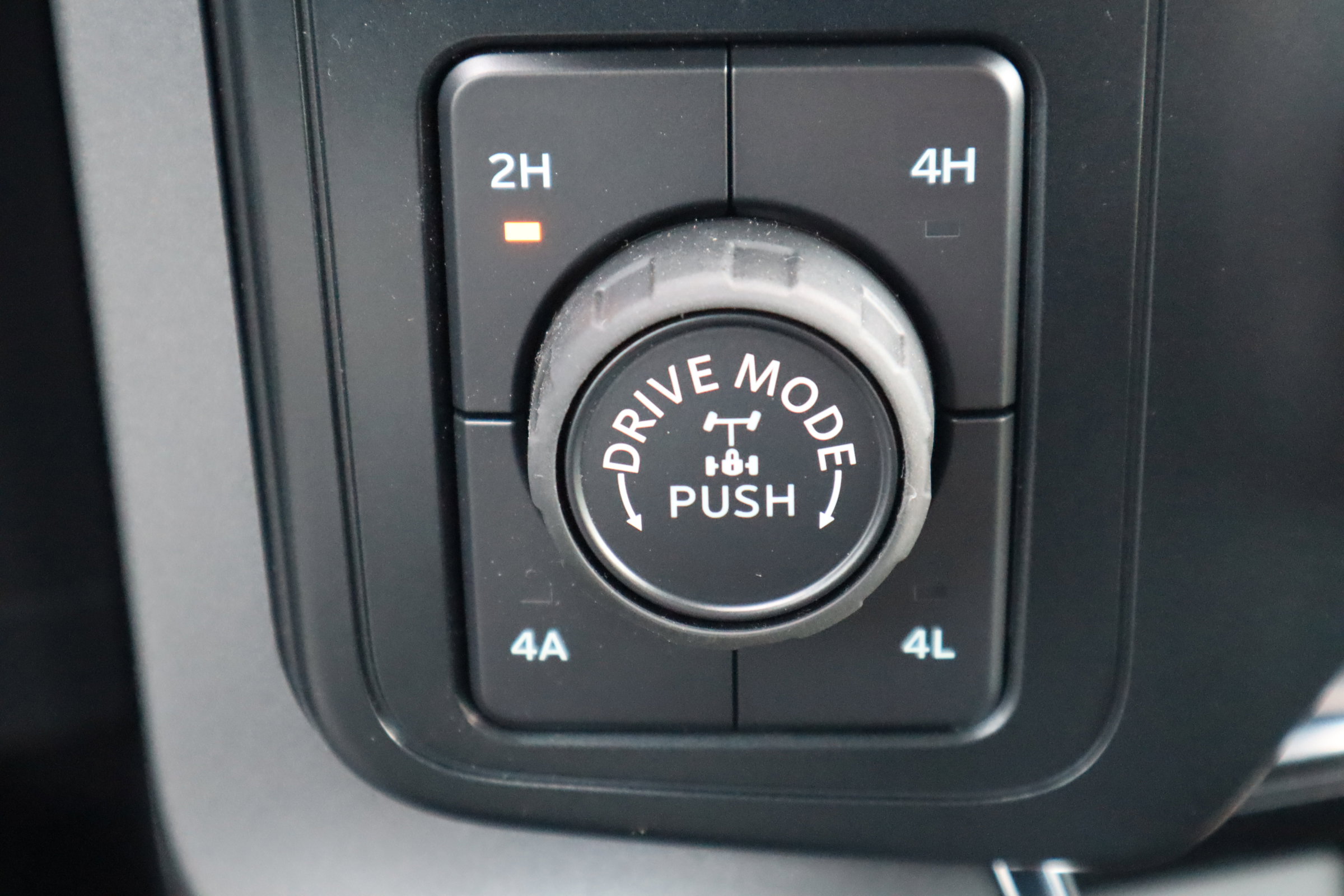 New 2025 Ford F150 Lariat w/ Equipment Group 502A High image 24