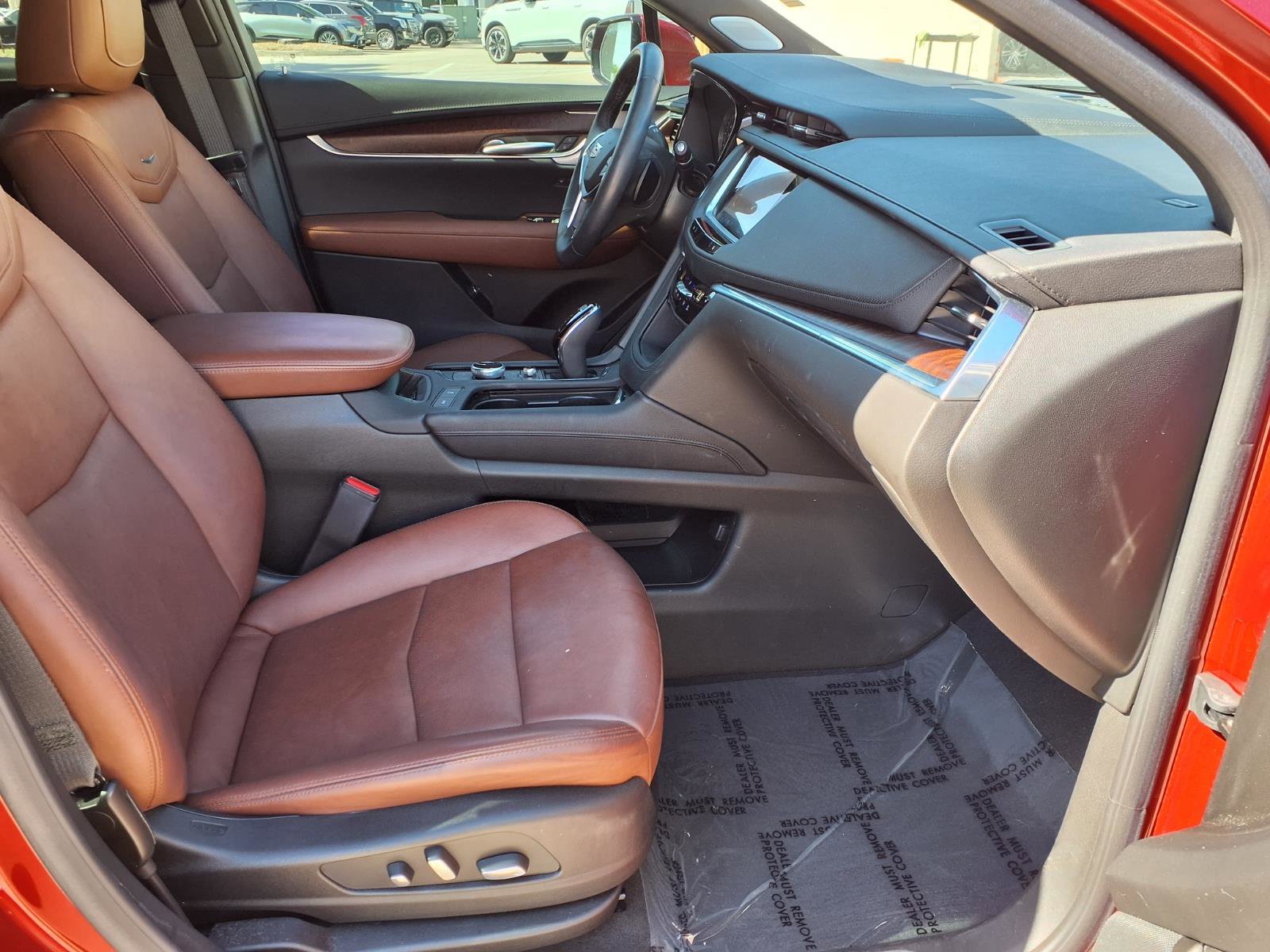 Certified 2024 Cadillac XT5 Premium Luxury w/ Technology Package image 9