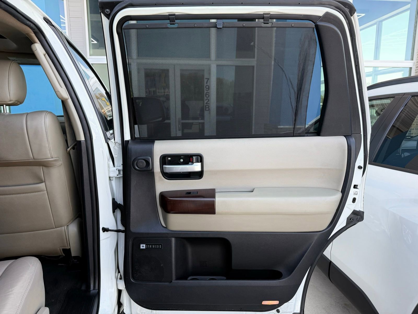 Used 2013 Toyota Sequoia Platinum image 34