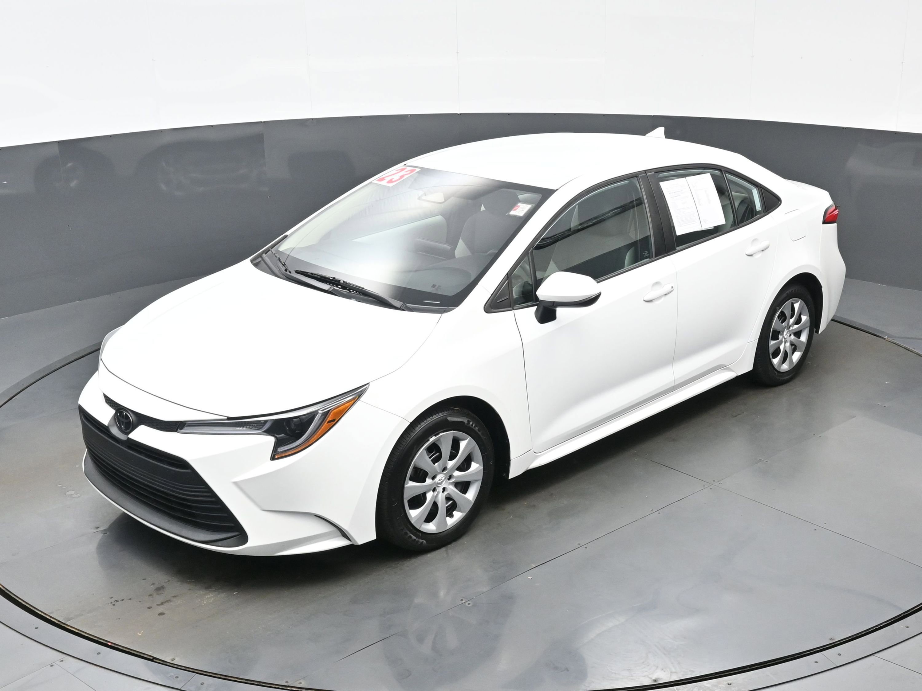 Used 2023 Toyota Corolla LE FWD image 34