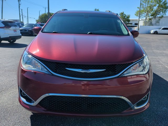 Used 2020 Chrysler Pacifica Touring-L image 10