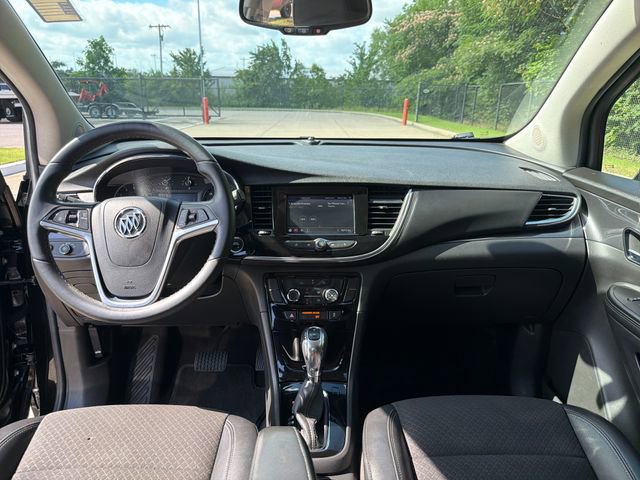 Used 2021 Buick Encore Preferred AWD/4WD image 15