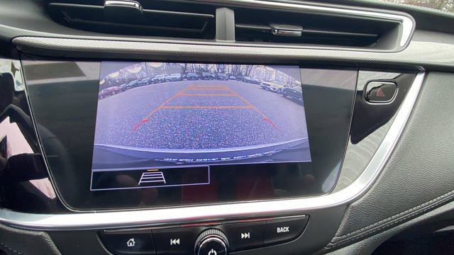 Used 2021 Buick Encore GX Select AWD/4WD image 27