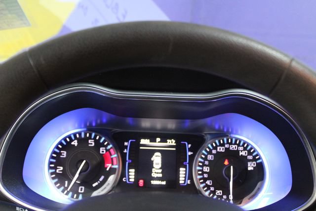 Used 2015 Chrysler 200 LX FWD image 18