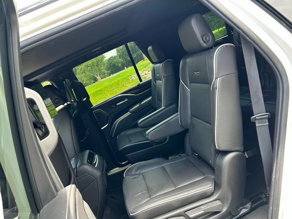 Used 2021 Cadillac Escalade Premium Luxury w/ Driver Assist Tech Package AWD/4WD image 43