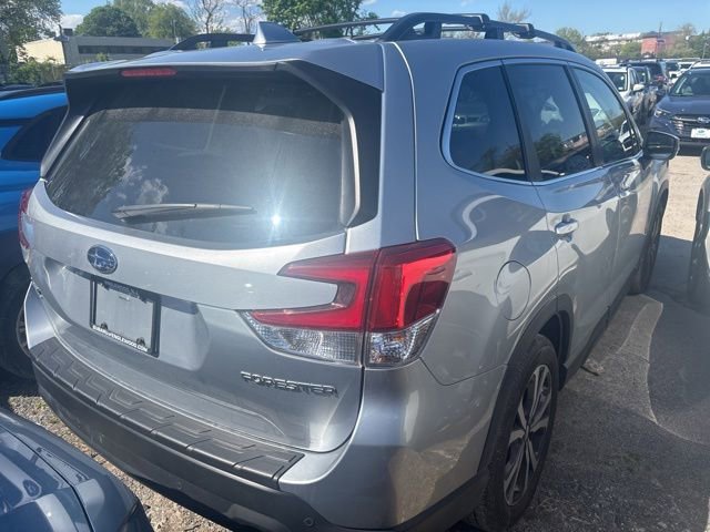 Used 2023 Subaru Forester Limited AWD/4WD image 8