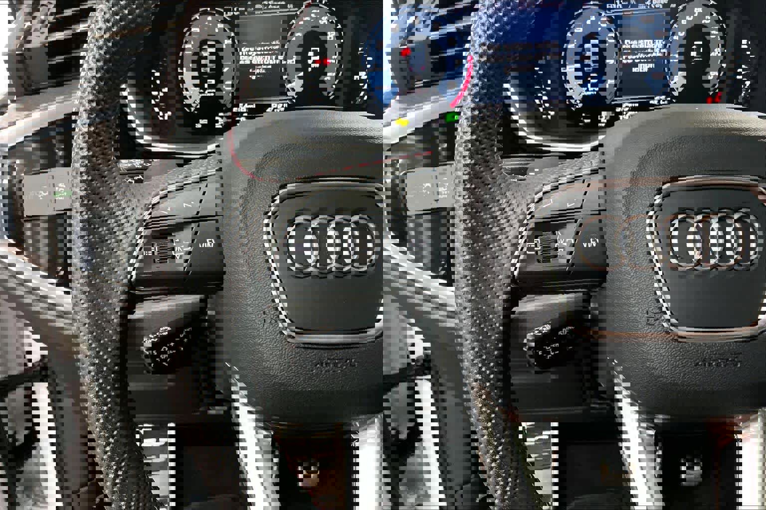 Certified 2025 Audi Q3 2.0T Premium Plus w/ Premium Plus Package image 20