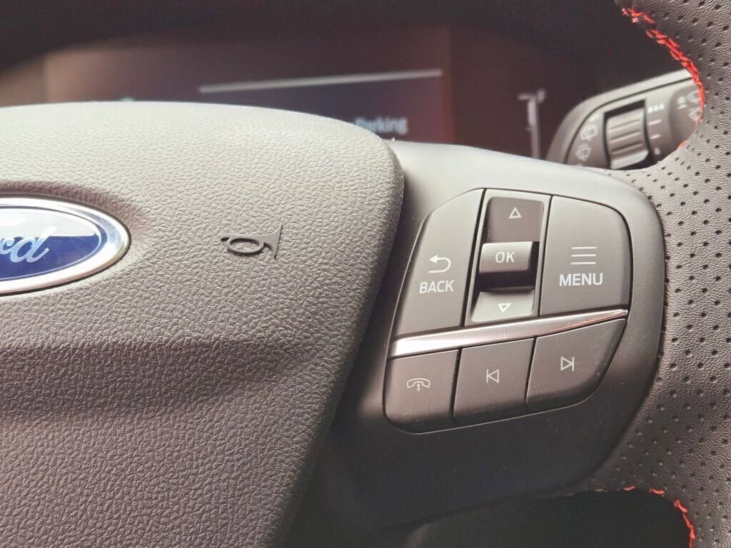 New 2025 Ford Escape ST-Line w/ Tech Pack #1 image 34