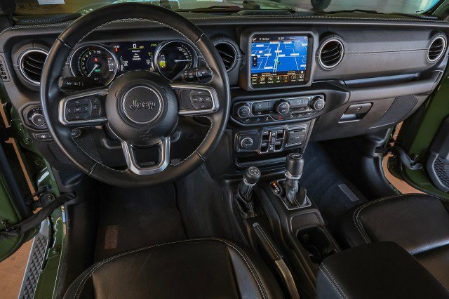 Used 2021 Jeep Wrangler Unlimited Sahara w/ Safety Group AWD/4WD image 24