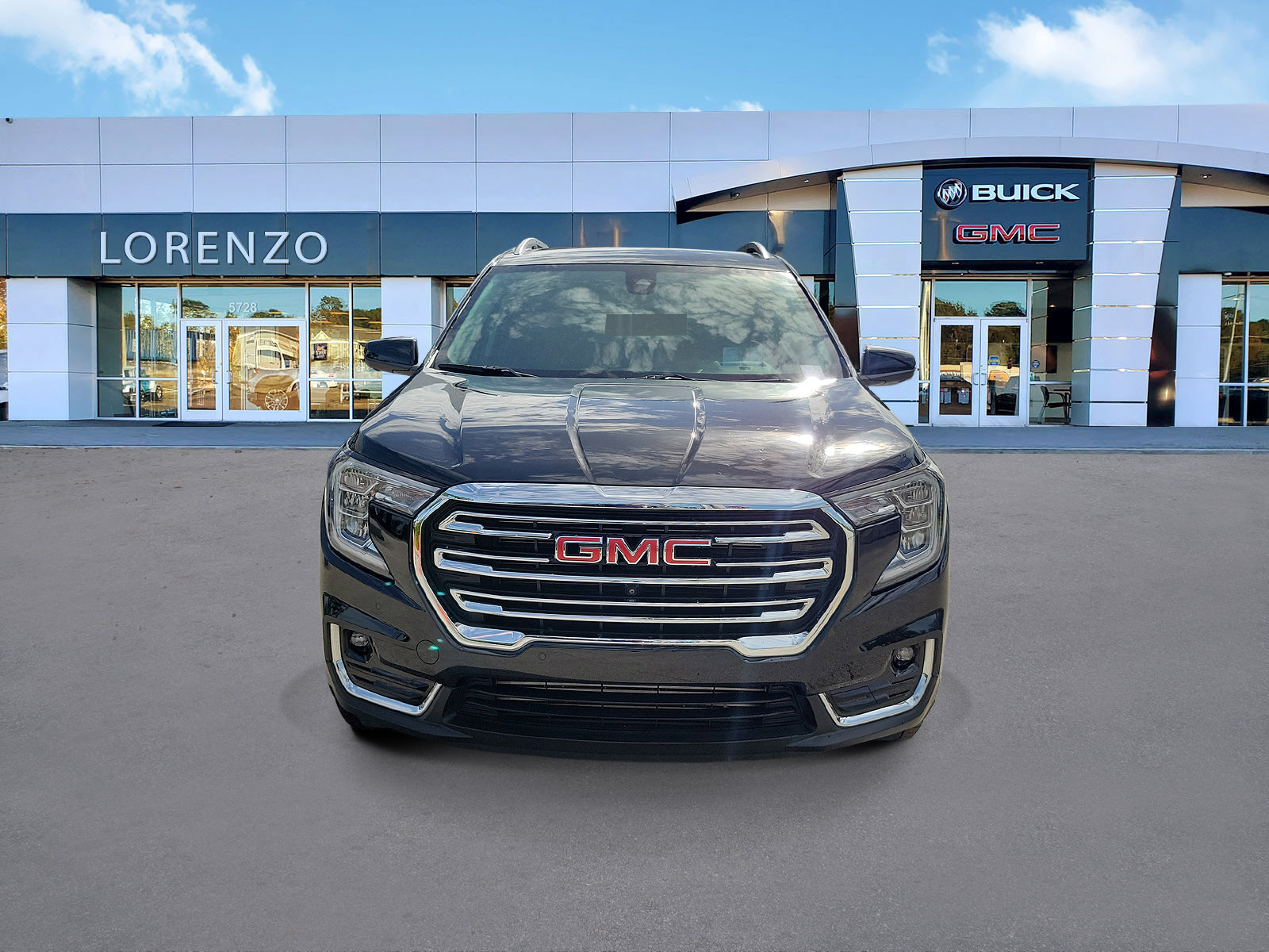 Used 2023 GMC Terrain SLT w/ Tech Package FWD image 2