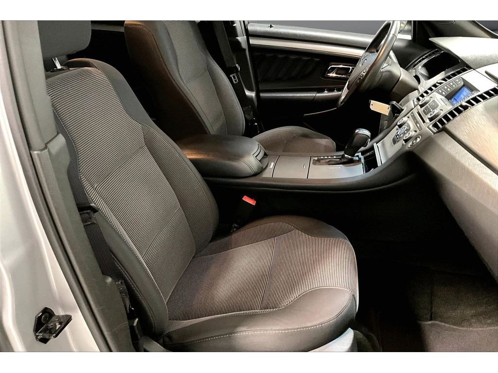 Used 2013 Ford Taurus SEL image 8