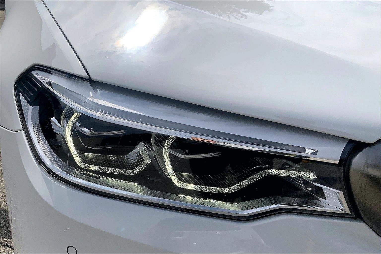 Used 2020 BMW M550i xDrive w/ Executive Package AWD/4WD image 27
