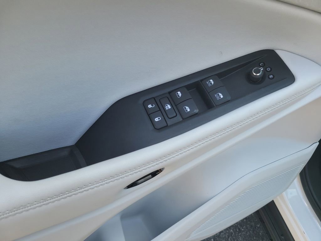 New 2026 Jeep Cherokee Laredo AWD/4WD image 18