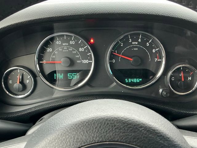 Used 2017 Jeep Wrangler Sahara w/ Connectivity Group image 17