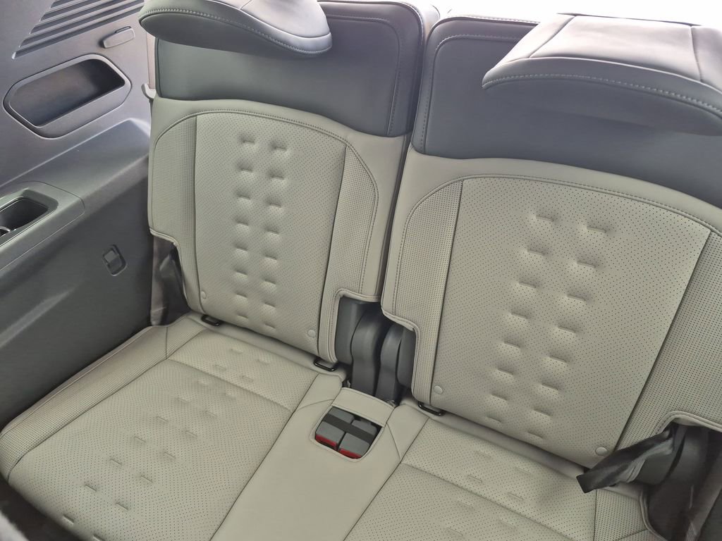 New 2026 Kia EV9 Land image 17