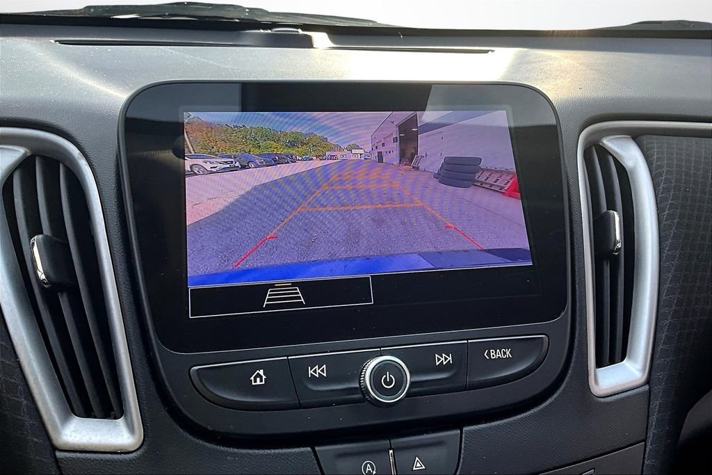 Used 2023 Chevrolet Malibu LT image 14